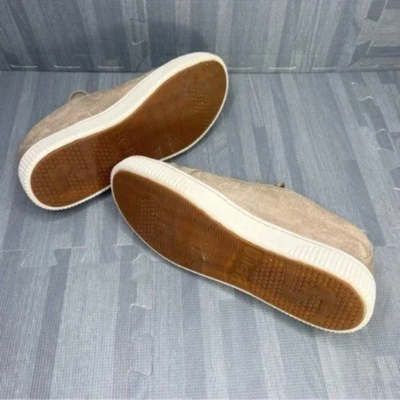 BORN Tamara Distressed Sneakers Tan Women's Size 8 - Picture 9 of 10